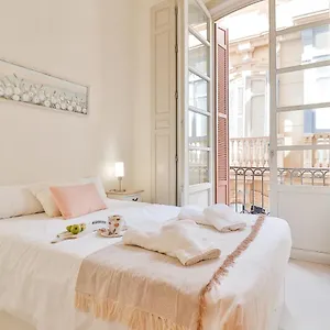  Apartment Flat 2 Bedrooms In The Center